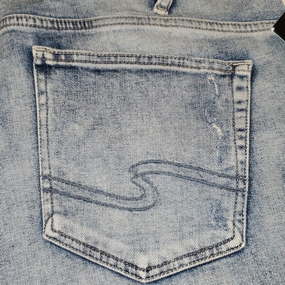 🥳Hosts Pick🥳 🆕️  Silver Elyse Jean Size 16 - Picture 6 of 9